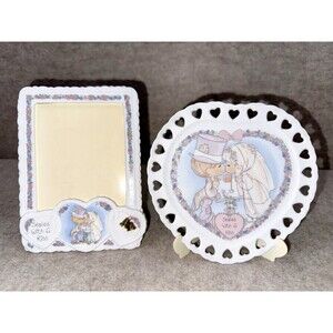 Precious Moments 2 Piece Frame And Plate “Sealed With A Kiss” Vintage 1992